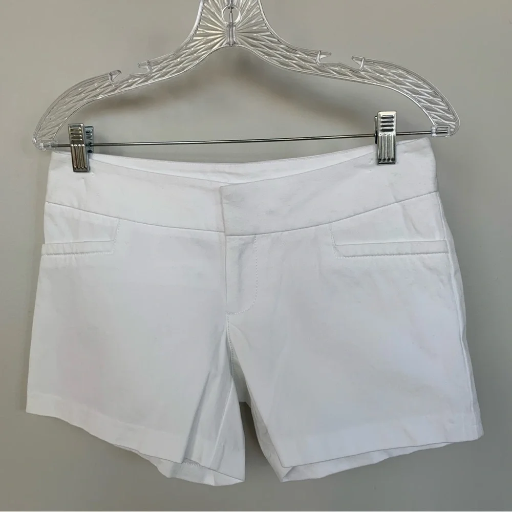 Lilly‎ Pulitzer White Shorts Size 0